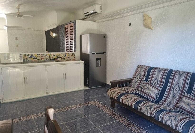 标准工作室, Mayan Art Hotel 10 Avenue