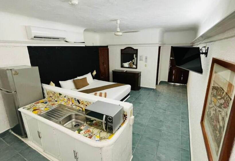 Standaard Studio, Mayan Art Hotel 10 Avenue