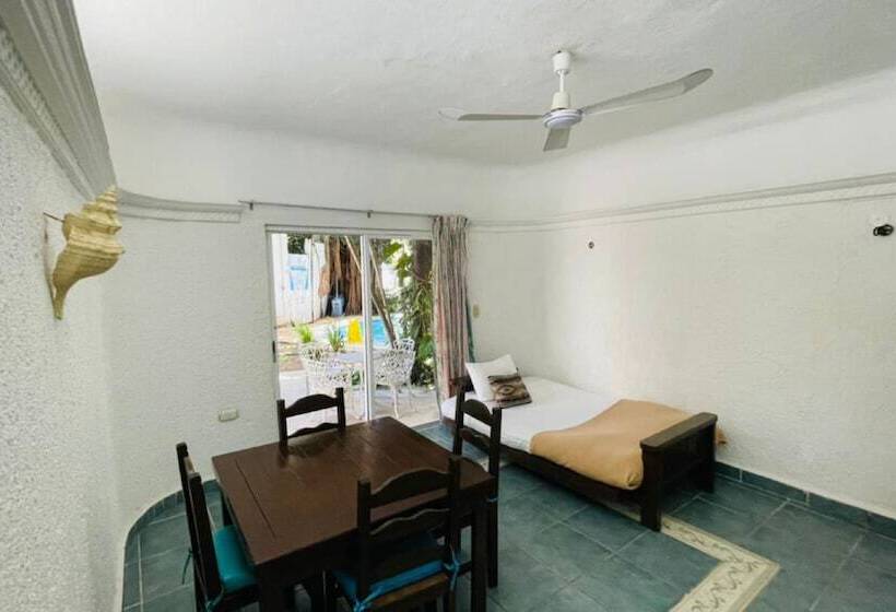 标准工作室, Mayan Art Hotel 10 Avenue