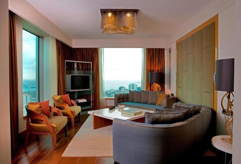 Люкс Вид на Город, Renaissance Istanbul Polat Bosphorus