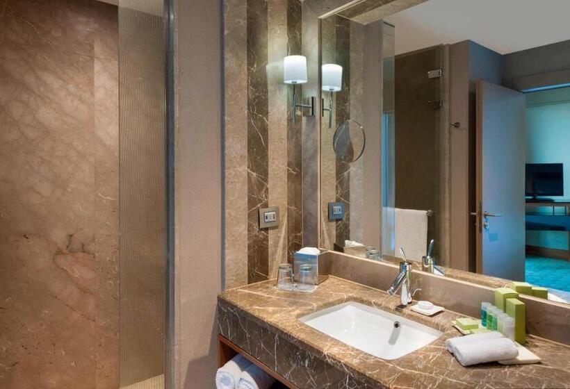 اتاق لوکس با چشمانداز, Renaissance Istanbul Polat Bosphorus