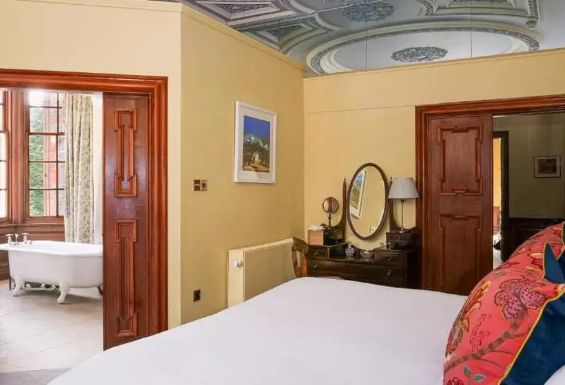 Suite with Hot Tub, Glencoe House