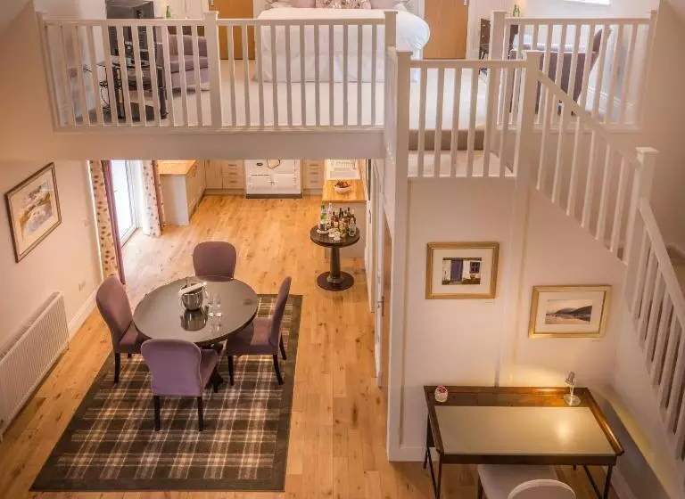 Deluxe Room, Glencoe House