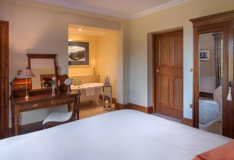 Suite with Hot Tub, Glencoe House
