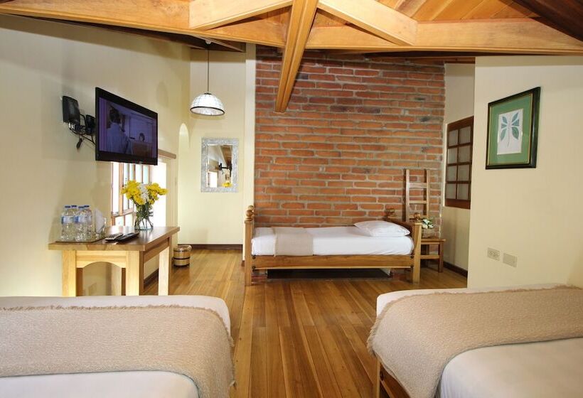 חדר סטנדרט לשלושה, Vieja Cuba