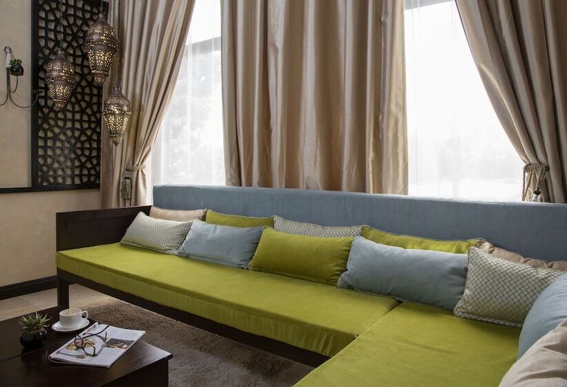 سوییت اجرایی, Villa Monticello Boutique