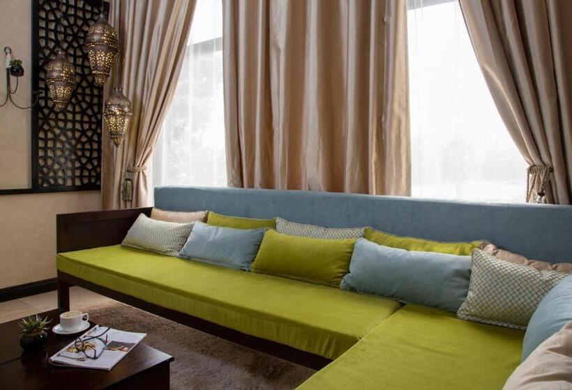 سوییت اجرایی, Villa Monticello Boutique