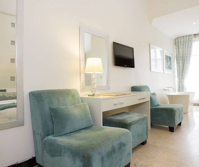 سوییت جونیور, Villa Monticello Boutique