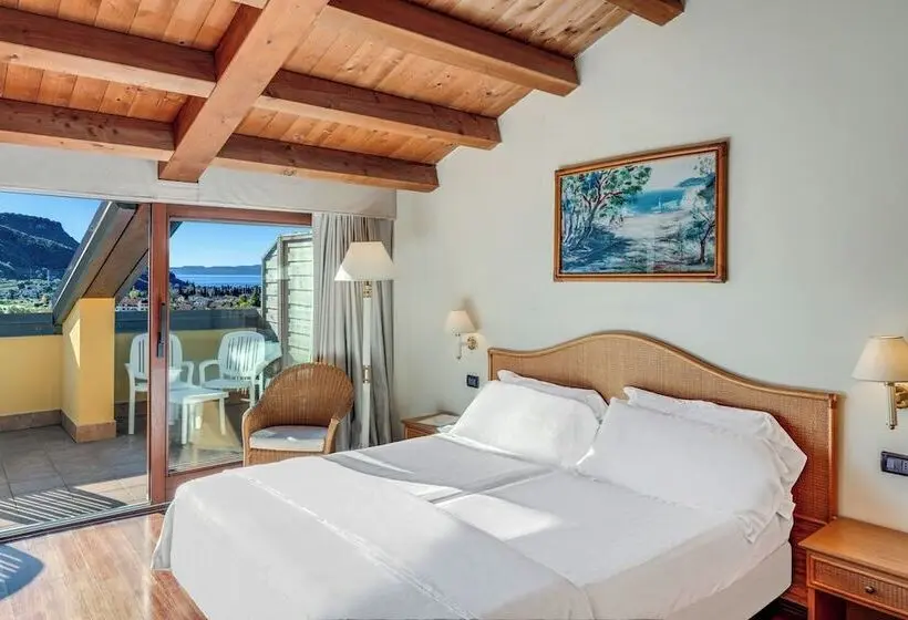 اتاق استاندارد با چشم‌انداز دریاچه, Poiano Garda Resort Hotel