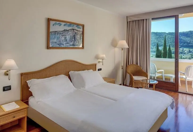اتاق استاندارد, Poiano Garda Resort Hotel