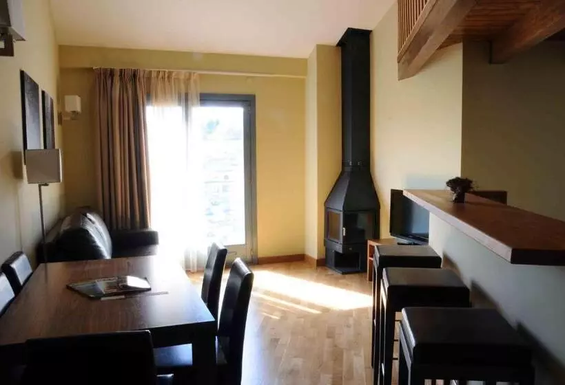 Huoneisto 3 Makuuhuonetta, Apparthôtel Et Spa Cerdanya