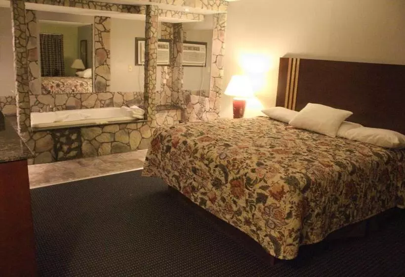 キングサイズベッドのスタンダードルーム, American Inn And Suites