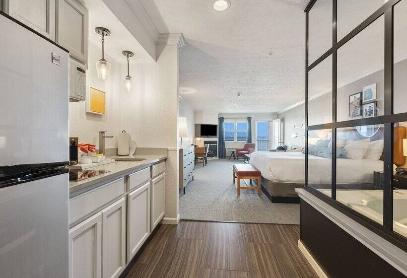 חדר סטנדרט עם נוף, Cherry Tree Inn & Suites