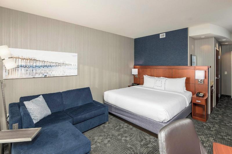 غرفة قياسية سرير كينج, Courtyard By Marriott San Diego Oceanside