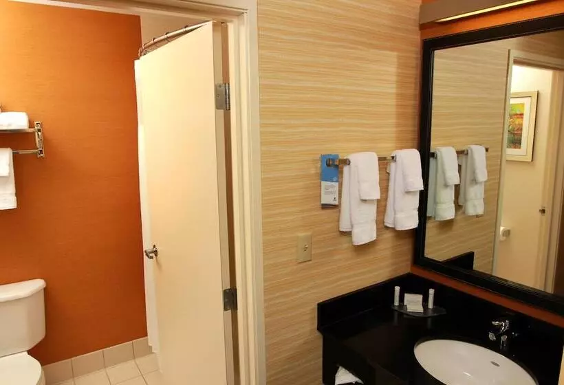 اتاق استاندارد با 2 تخت دوبل, Fairfield Inn & Suites Traverse City