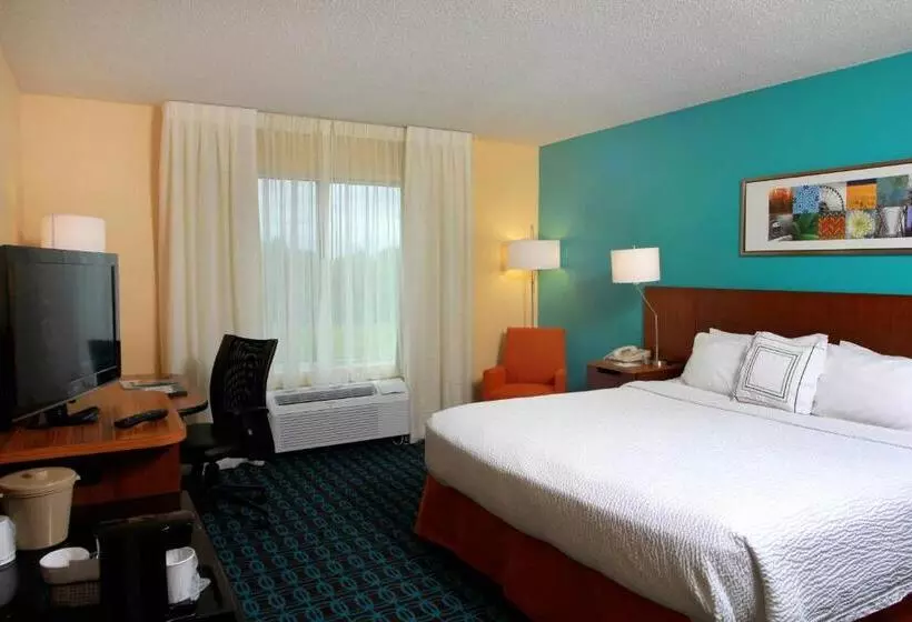 اتاق استاندارد با تخت بزرگ, Fairfield Inn & Suites Traverse City