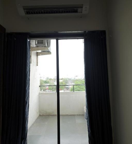 غرفة ديلوكس, Hospice