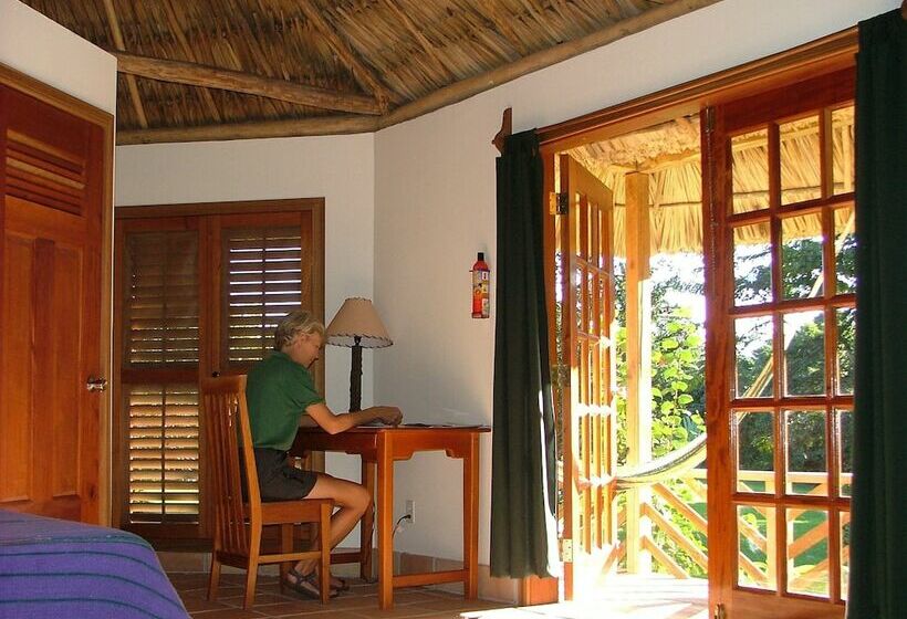 منزل غرفة نوم واحدة, Tanager Rainforest Lodge