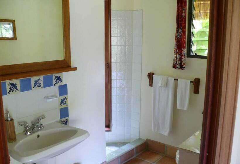 منزل غرفة نوم واحدة, Tanager Rainforest Lodge