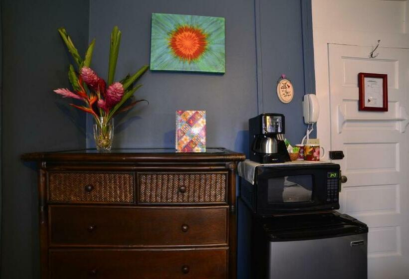 Номер Стандарт, Wailuku Guesthouse