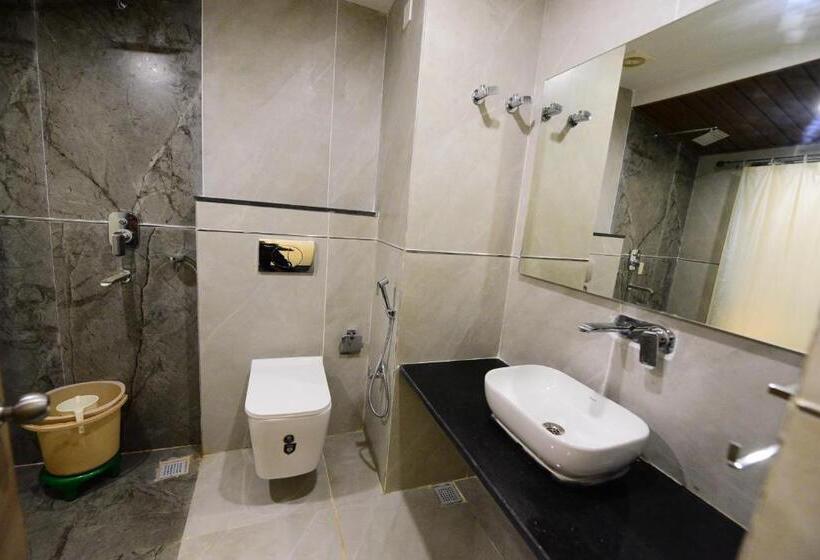 デラックスルーム, Shree Gajanana   Lift  Wifi With Restaurant Facilities Near Sea Beach Best Choice Of Travellers By M