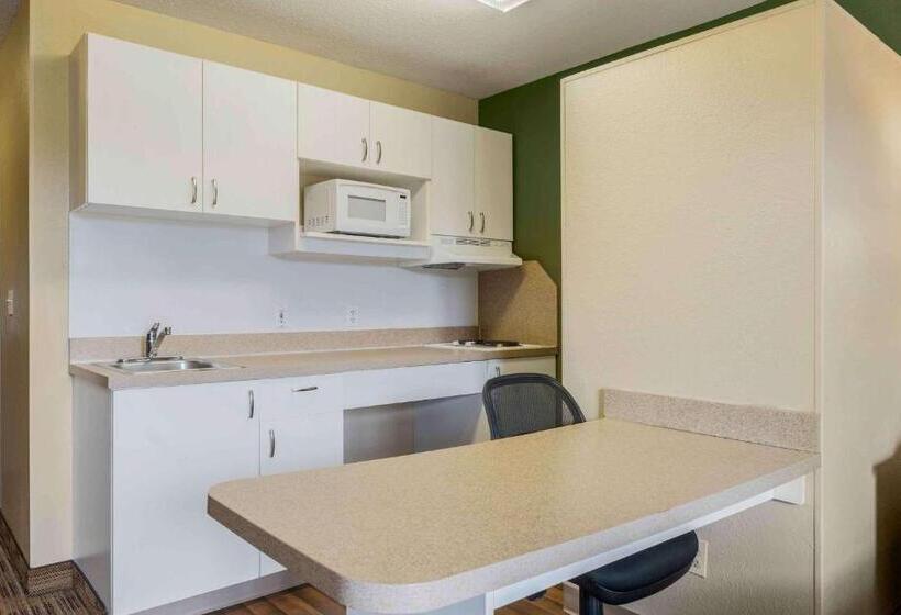 إستوديو قياسى, Extended Stay America Suites  Chicago  Gurnee