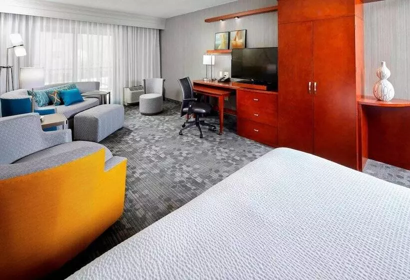 エクゼクティブルーム, Courtyard By Marriott San Antonio Six Flags At The Rim