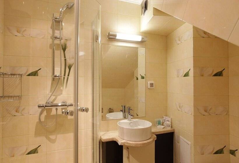 1ベッドルームアパートメント, Efbet