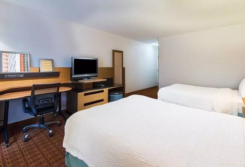 ２ダブルベッドのスタンダードルーム, Fairfield Inn & Suites By Marriott Fort Myers Cape Coral