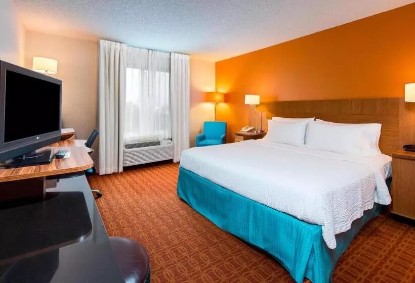 身障者適用キングサイズベッドルーム, Fairfield Inn & Suites By Marriott Fort Myers Cape Coral
