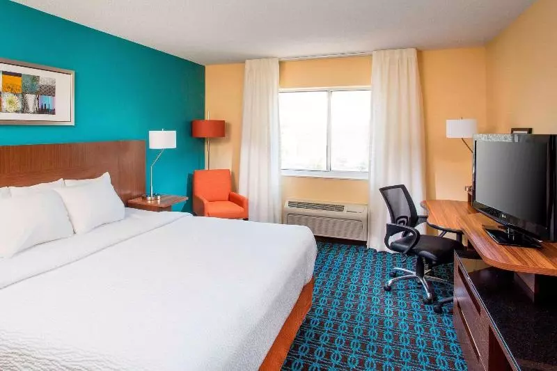 Standard-huone King-vuode, Fairfield Inn & Suites By Marriott Dayton South