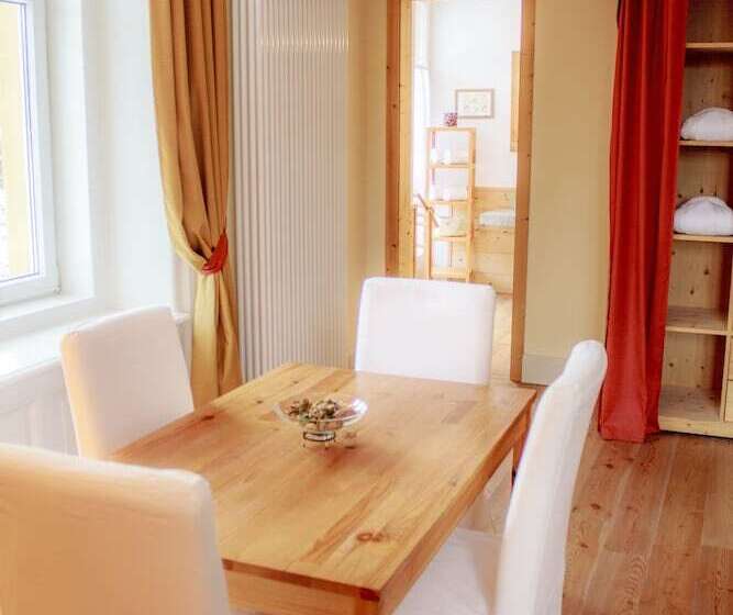 شقة ديلوكس غرفة واحدة, Maloja Palace