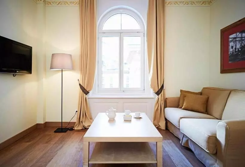１ベッドルームのコンフォーとアパートメント, Maloja Palace