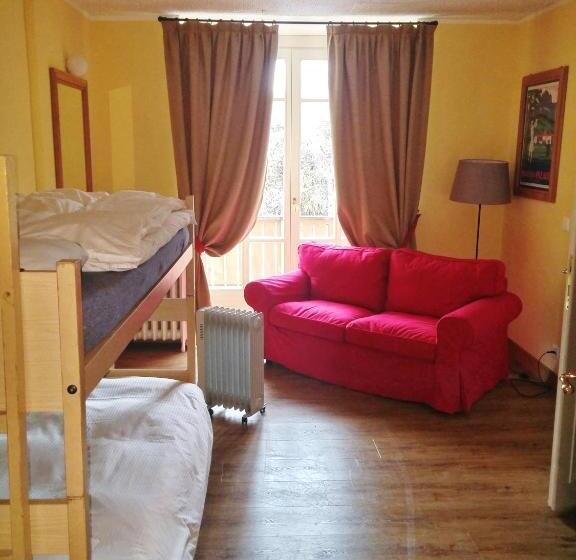 شقة غرفتين, Maloja Palace