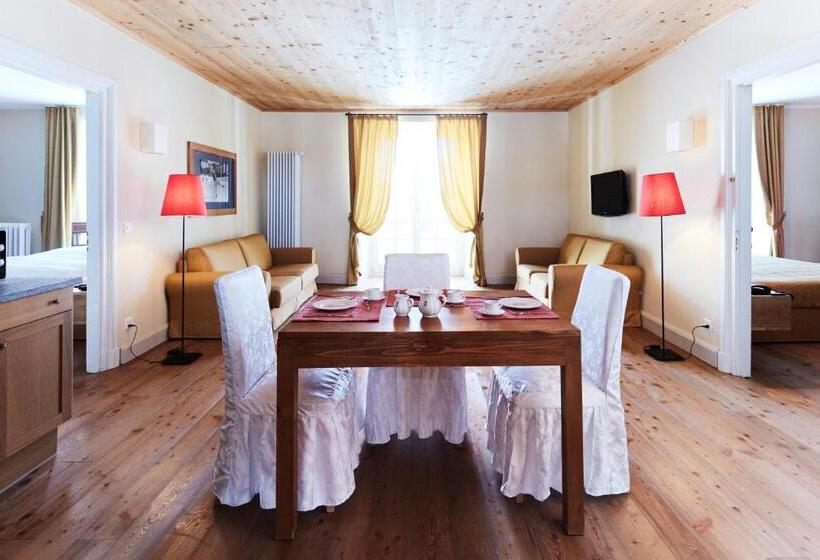 شقة عائلية إطلالة على البحيرة, Maloja Palace