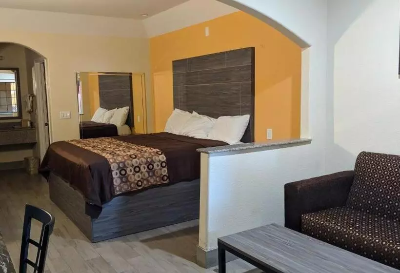 キングサイズベッドのスタンダードルーム, Regency Inn And Suites Galena Park