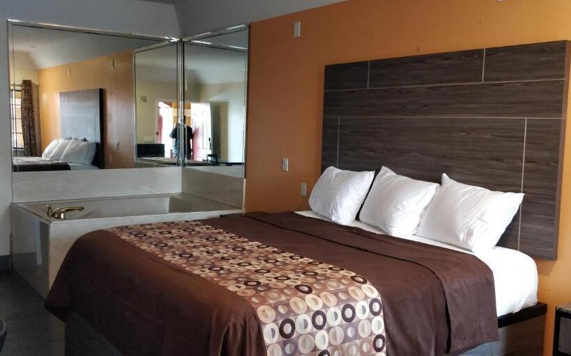 キングサイズベッドのスタンダードルーム, Regency Inn And Suites Galena Park