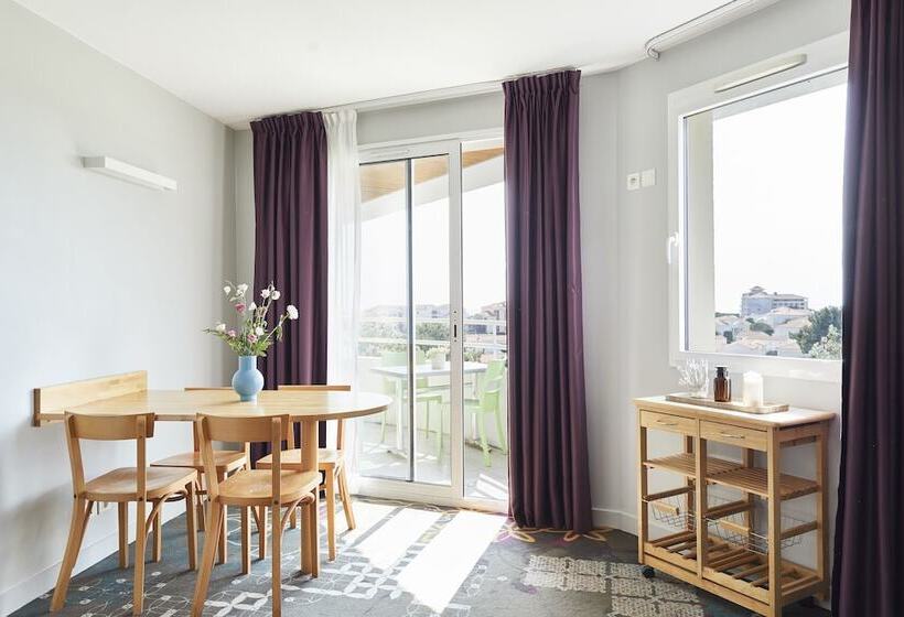 إستديو قياسى مزود بشرفة, Résidence Valdys Thalasso & Spa   Les Pins