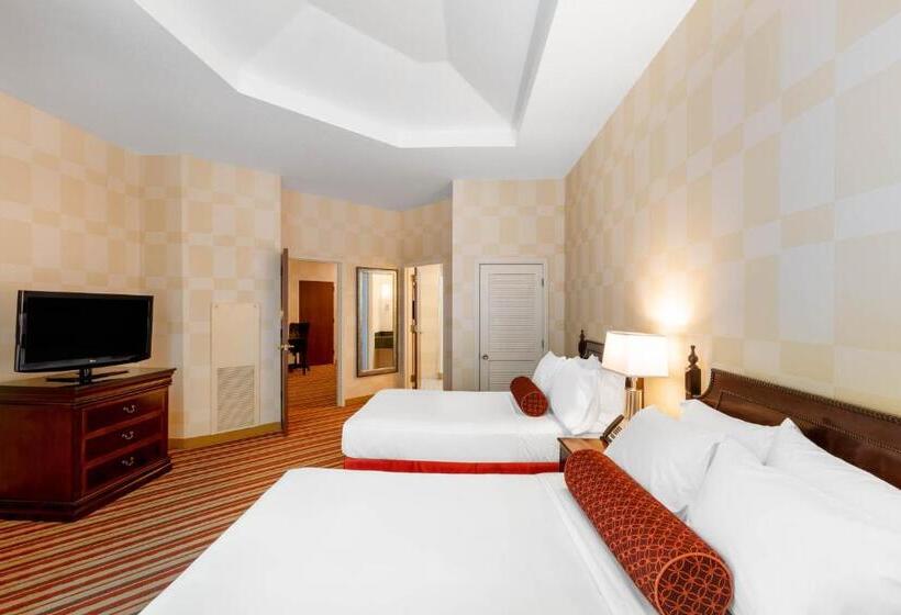 جناح لذوى الاحتياجات الخاصة, Wyndham Grand Oklahoma City Downtown