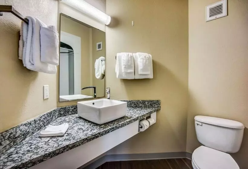 デラックスルーム, Motel 6 Red Deer, Ab