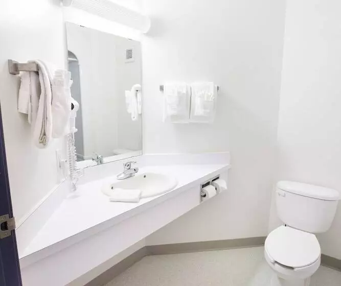 デラックスルーム, Motel 6 Red Deer, Ab