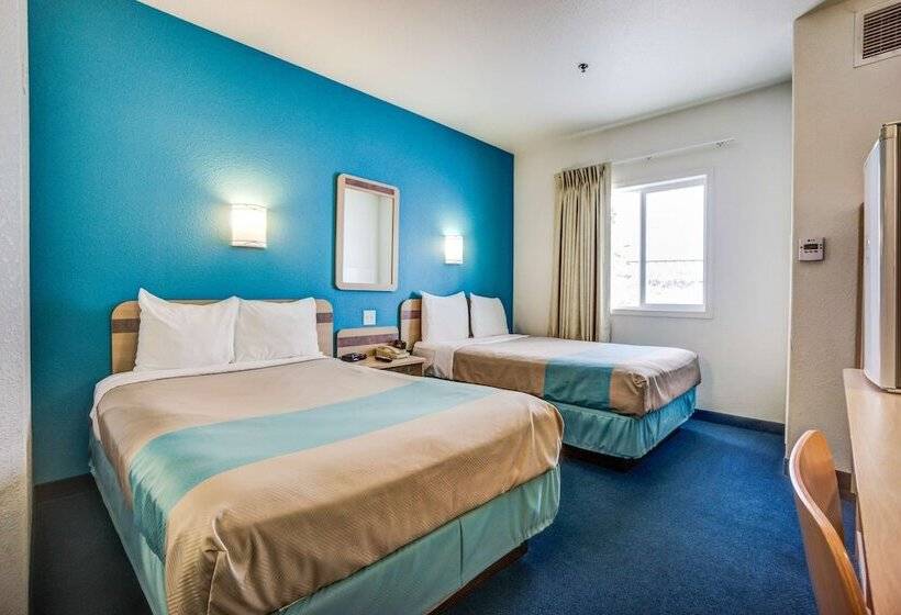 デラックスルーム, Motel 6 Red Deer, Ab