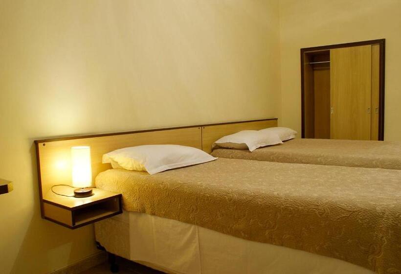 标准三人间, Antico Plaza