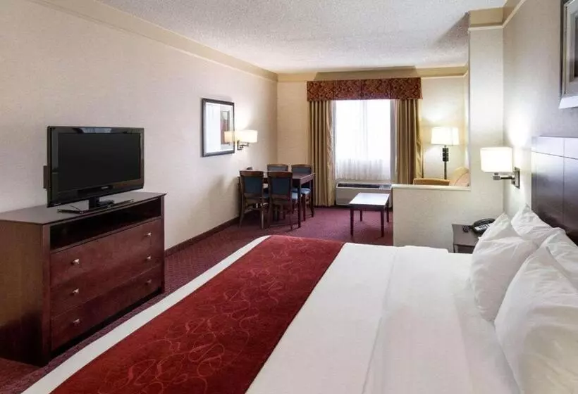 キングサイズベッドのスイートルーム, Comfort Suites Parkersburg South