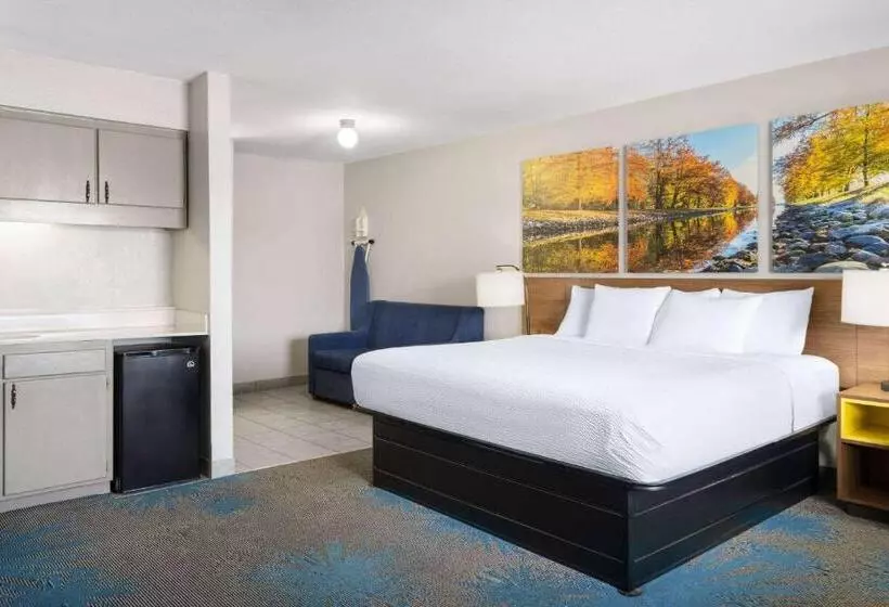 キングサイズベッドのスイートルーム, Days Inn By Wyndham Ardmore