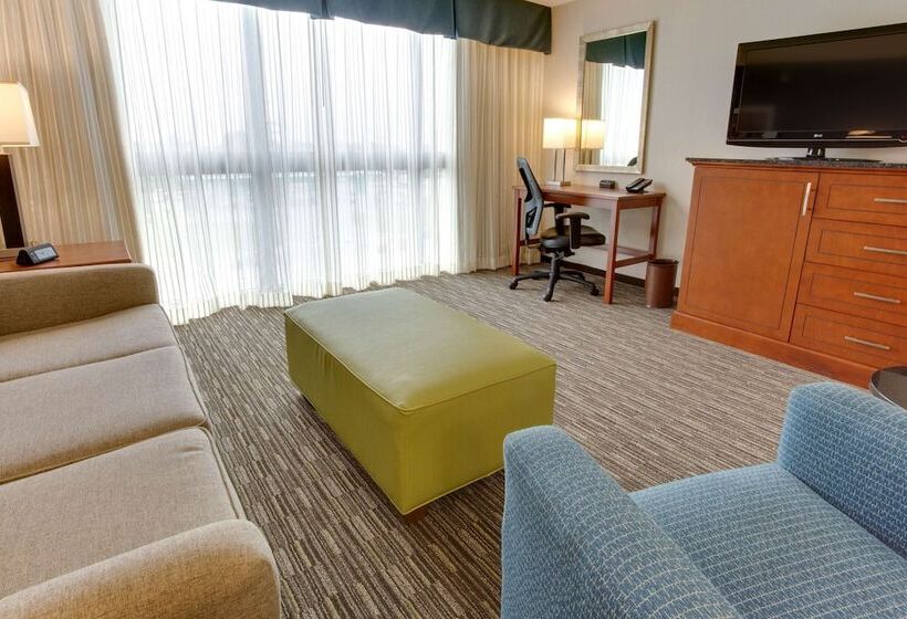 سوییت, Drury Inn & Suites Nashville Airport