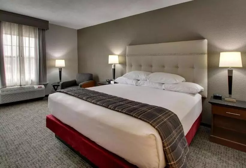 キングサイズベッドのデラックスルーム, Drury Inn & Suites San Antonio Northwest Medical Center