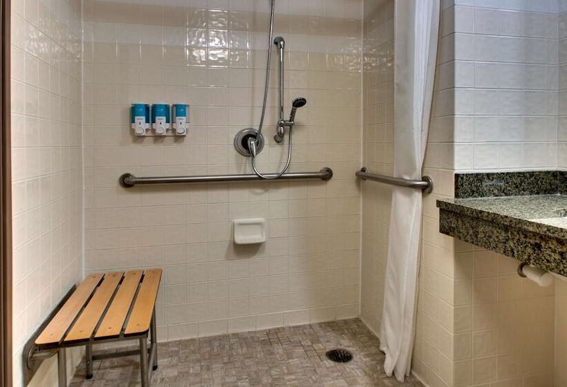 Номер Deluxe Адаптированный для Инвалидов, Drury Inn & Suites San Antonio Northwest Medical Center