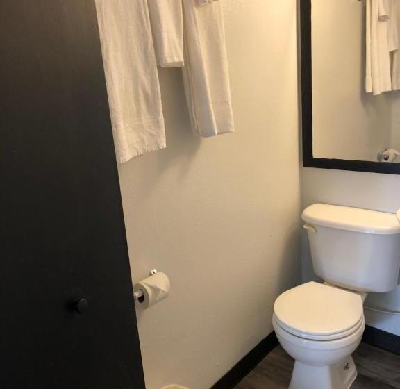 1 Bedroom Apartment Lake View, Tarpon Inn