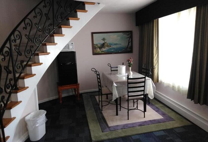 スイート, The Cardinal Inn